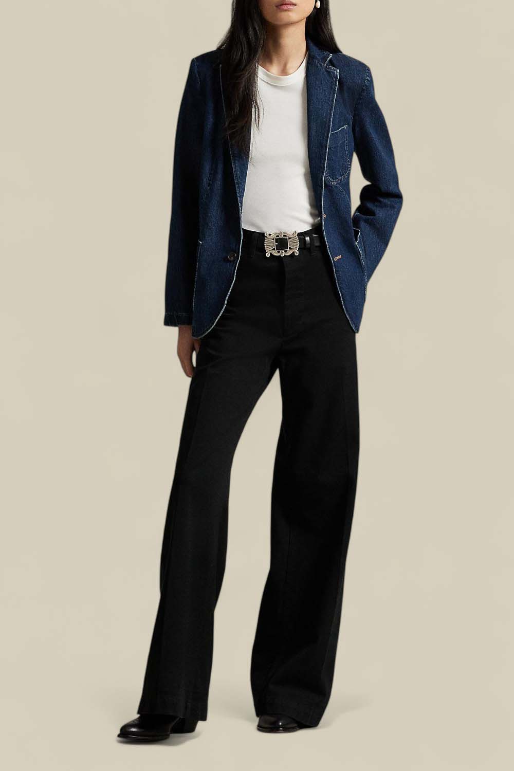 תמונת כל הלוק של ז'קט ג'ינס